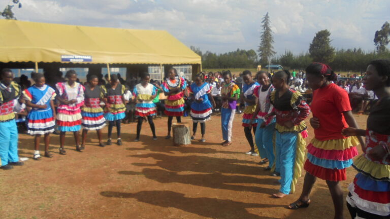 Caltural week Traditional Dance